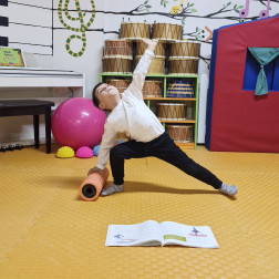 Yoga Dersimizde Üçgen Pozu Duruşunu Deneyimledik 🔺🔼