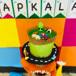 ÇILGIN ŞAPKA PARTİSİ