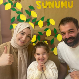 Dokuz Nokta Anaokulu Öğrencileri Portfolyo Sunumunda