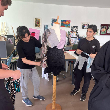 Moda ve Tasarım Kulübü ile Tarzın Kalbi Okulumuzda Atıyor.