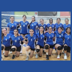 YILDIZ VOLEYBOLCULARIMIZ SAHADA!