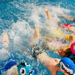 Yüzme Öğreniyoruz