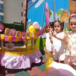 BİR KÜLAH MUTLULUK