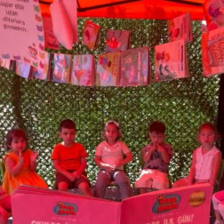 AÇIK HAVA KÜTÜPHANESİ