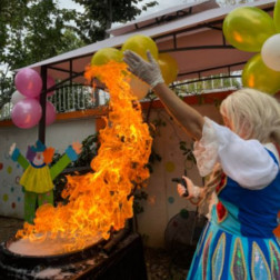 OKULA MERHABA PARTİSİ