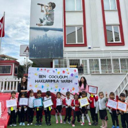 “Ben Çocuğum ve Haklarımla Varım”