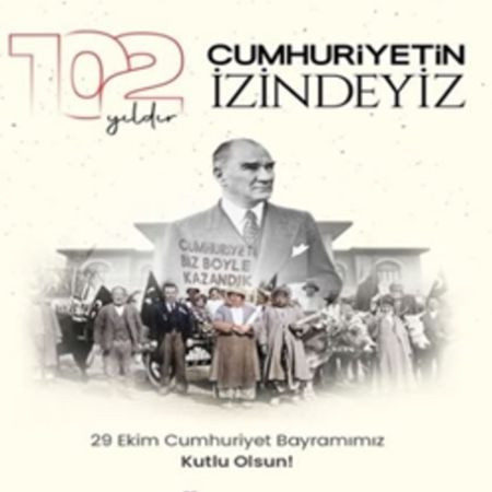 Cumhuriyetin İzindeyiz