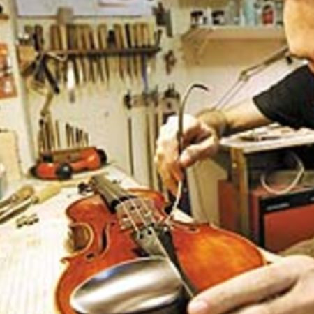 Seslerin Ahşapla Buluştuğu Bir Yolculuğa Çıkıyoruz 🎶