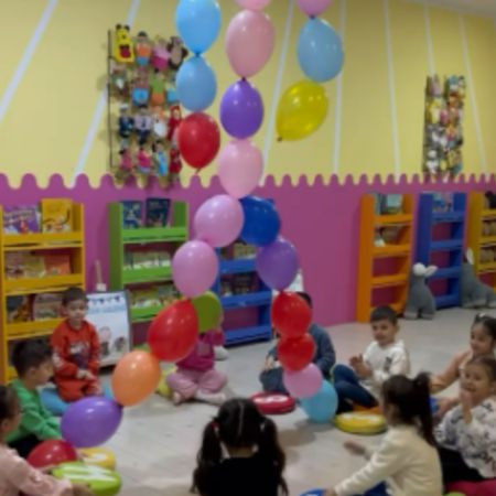 🎈 Balon Adamla Dans Zamanı 🎈