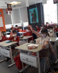 Matematik Dersinden Renkli Kareler