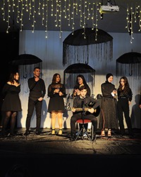 Altınay Anadolu Lisesi Edebiyat Kulübü'nden Şiir Dolu Bir Etkinlik: Ezbere Şiir Okuma Yarışması!