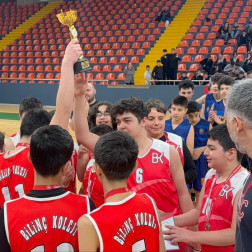 Öğrencilerimiz Basketbolda Parlamaya Devam Ediyorlar