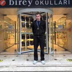 Yüzmede İl İkinciliği Başarısı!