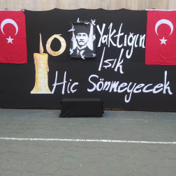 10 Kasım Atatürk'ü Anma Günü