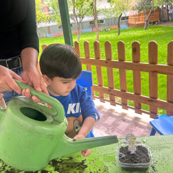 Özel Beylikdüzü Hayal Bahçem Anaokulu'nda Çiçek Diktik, Doğa ile Büyüdük!