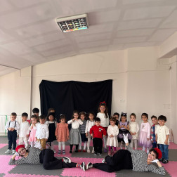 Özel Batıkent Binbir Çiçek Montessori Anaokulu'nda Pantomim Tiyatro İzledik!
