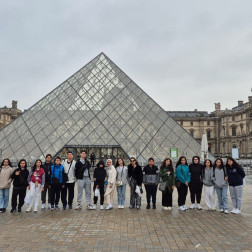 Bir Şehir, Bin İlham: Öğrencilerimizle Paris'te Kültürel Keşif