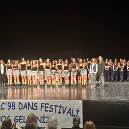 ROBERT KOLEJİ BERKOL RC'98 DANS FESTİVALİ