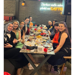 ANNELER GÜNÜ KAHVALTISI