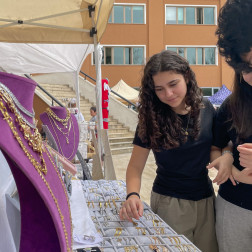 ANNELER GÜNÜ KERMESİ