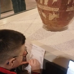 MÜZEDE ARA-BUL OYUNU