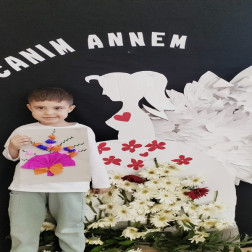 💐 Dünyanın En Güzel Gülüşü: Annem 💖 | Anneler Günü Etkinliğimiz