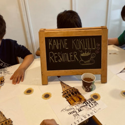 ☕🎨 Kahve Kokulu Sanat | Duyularla Resim Çalışmamız 🖌️