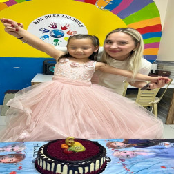 Doğum Günü Seremonilerimizle Hem Kutluyoruz Hem Öğreniyoruz!