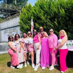 💖 Anneler Günü Kutlaması – Sevgiyle Kucaklaştık!