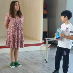 Yazar Gönül Simpson