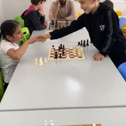 Satranç Turnuvası'nda Başarı Gösteren Öğrencilerimiz!