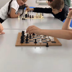 Satranç Turnuvası'nda Başarı Gösteren Öğrencilerimiz!