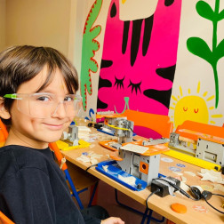 🔧 Ahşap Tasarım Atölyesi – Minik Ustalar İş Başında! 🌟🪚