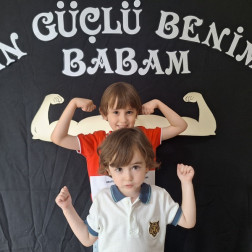 💪 Babam En Güçlü Kahraman!