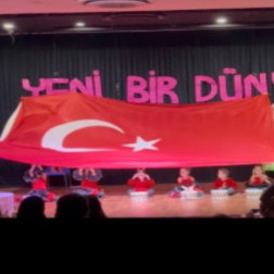 Duygu Dolu Bir Yıl Sonu Gösterisi! 🇹🇷✨