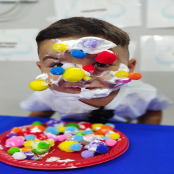 🎨 Renkli Saklambaç: Pofuduk Sürprizlerle Dolu Bir Gün! 🌈