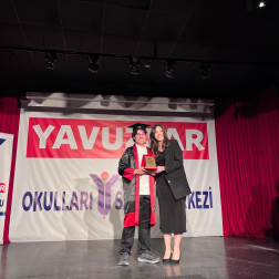 🎓 Gurur ve Veda: Mezuniyet Coşkusu!
