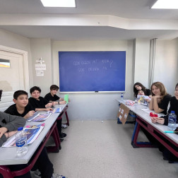🧠 Sınıfta Zihin Fırtınası! 💬📚