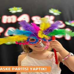 MASKE PARTİSİ BAŞLASIN !