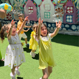 🌈 Neşe Dolu Baloncuklar!