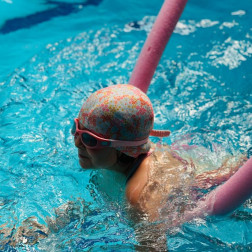 🏊 BİR KULAÇ AT 🏊