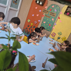 🎨 Anneler Günü'ne Özel Ahşap Boyama Atölyesi