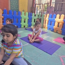 Yoga ile Güne Zinde Başlıyoruz! 🧘‍♀️🌞