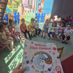 Vera'nın Şifalı Dünyasında Masal Zamanı 📖🌈