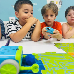 🤖 Özel Oyun Dünyası Anaokulu'nda Gelecek Burada! 🚀