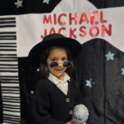 Miniklerin Michael Jackson Coşkusu 🎩🎤