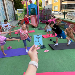 Oyunlarla Yoga: Açık Havada Gelişim!