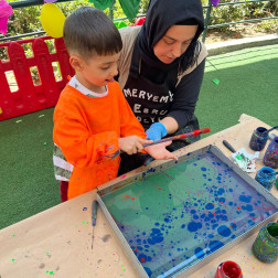 Ebru Sanatı Etkinliğimizden Renkli Kareler 🎨