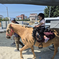 Doğayla İç İçe, Atlarla Yan Yana!