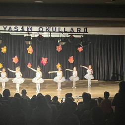 Alkışlar Minik Yüreklere!